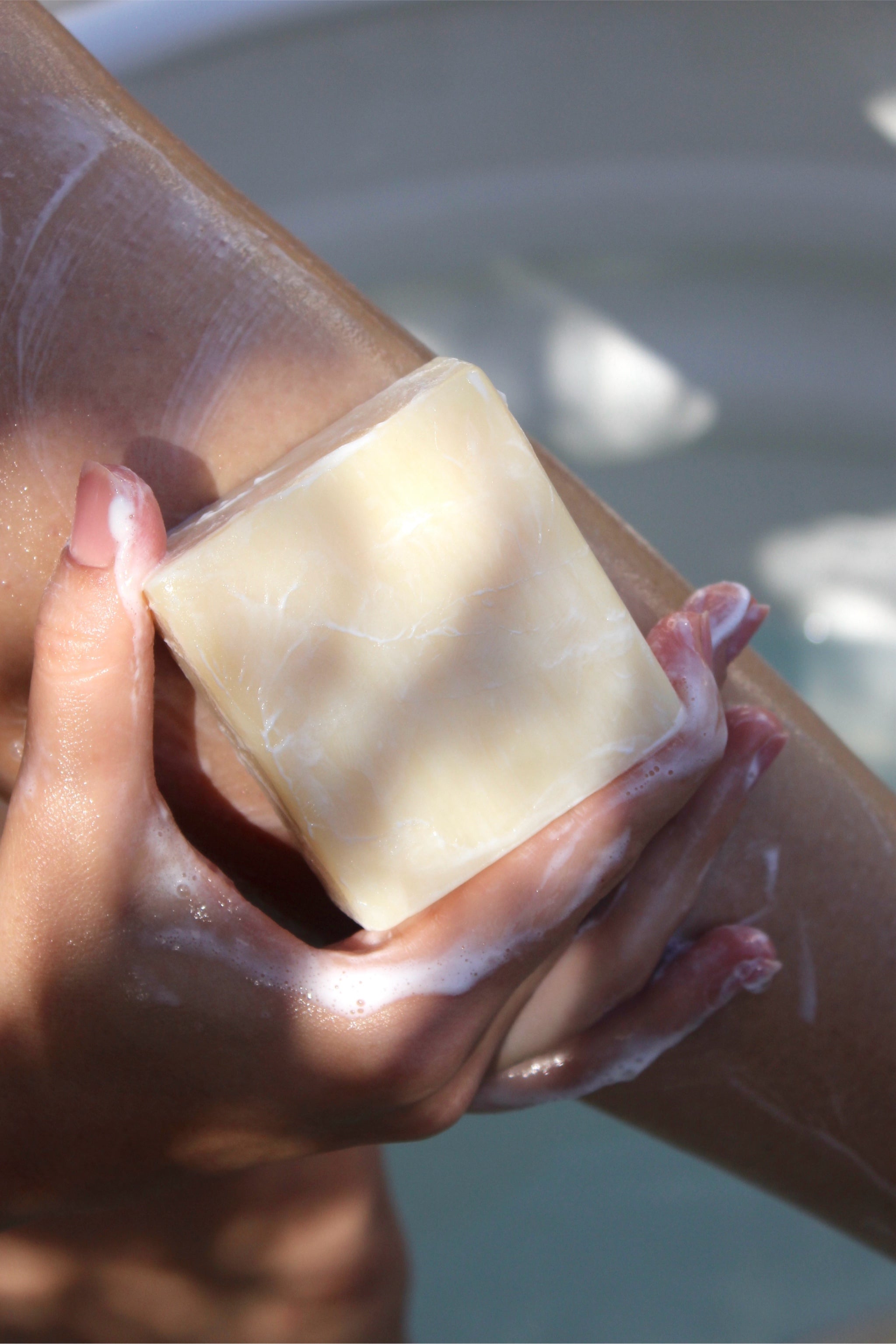 Manuka Honey + Sweet Almond Oil Bar Soap Tin - Set of 3