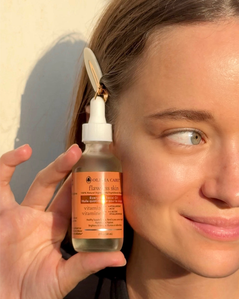 Flawless Skin Vitamin C + Hyaluronic Acid secondary